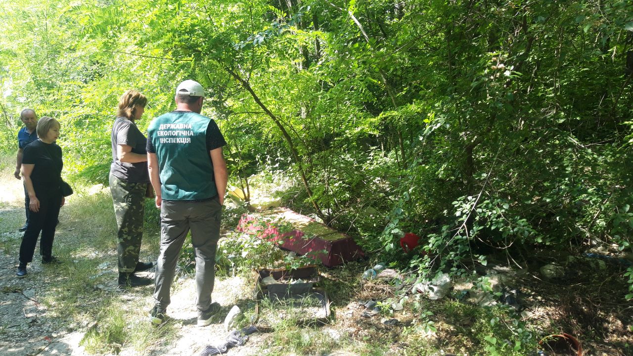 Сайт ДЕІПО (https://www.pivden.dei.gov.ua/)🇺🇦 Facebook ДЕІПО (https://www.facebook.com/stateecoinspsouthcircle)🇺🇦Telegram ДЕІПО (https://t.me/+vRDDTMlbUZBjYjE6)🇺🇦 ЕкоЗагроза (https://ecozagroza.gov.ua/report)